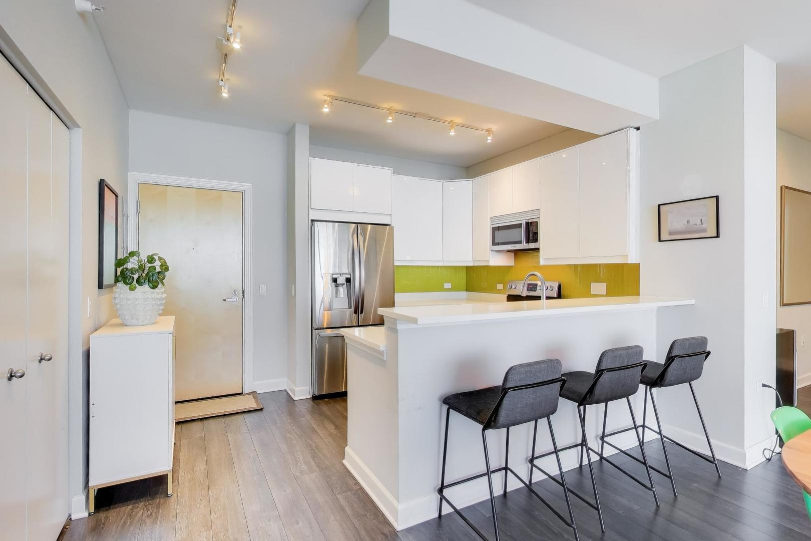 1629 South Prairie Avenue, Unit 2403 Chicago, IL 60616 - Photo 2 of 37