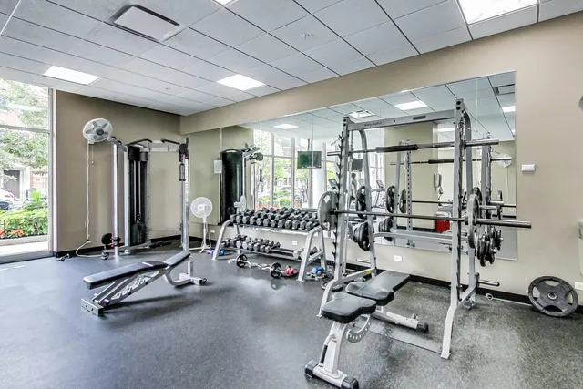 $4,000 | 1629 South Prairie Avenue, Unit 2403, Chicago, IL 60616