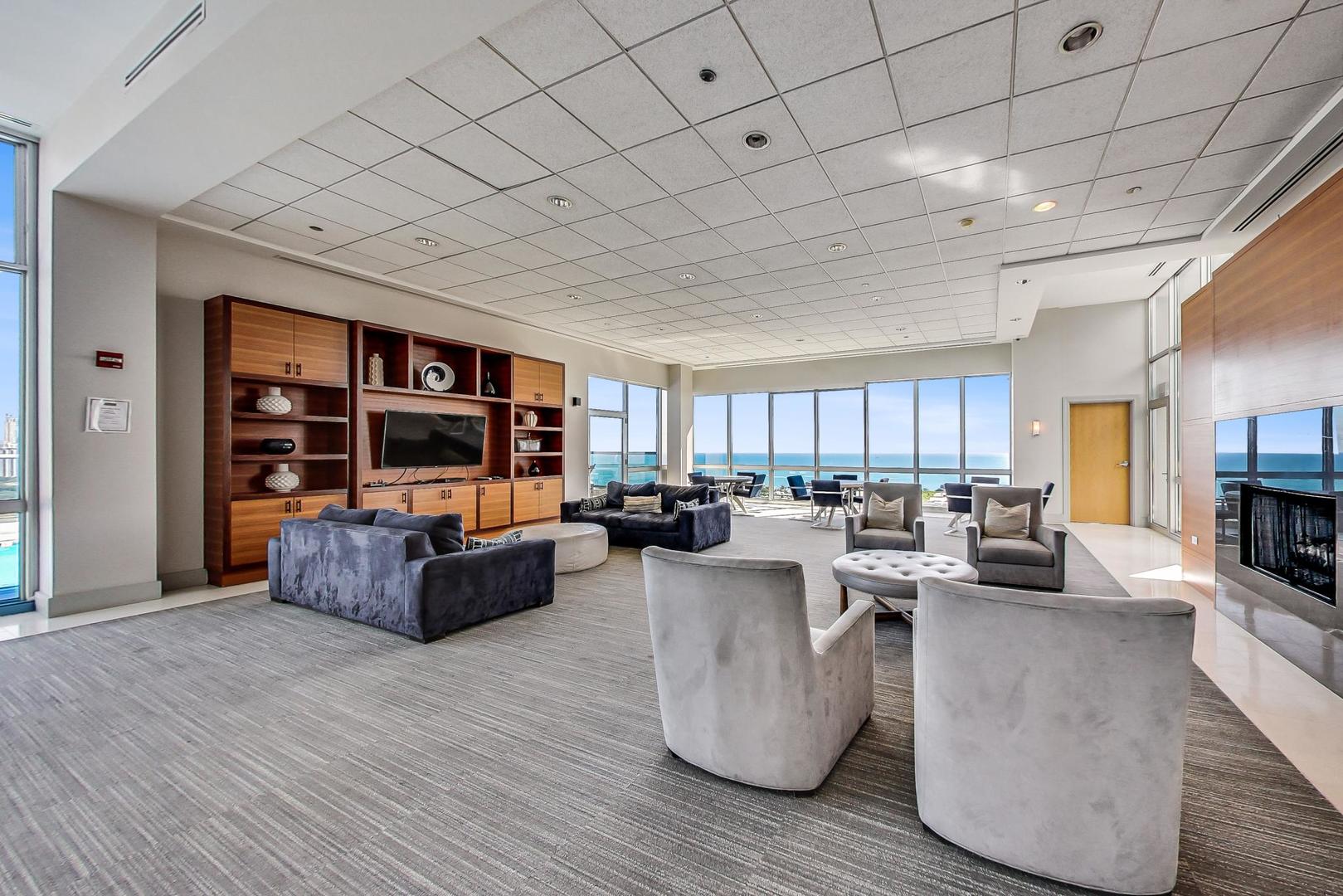 1629 South Prairie Avenue, Unit 2403 Chicago, IL 60616 - Photo 29 of 37