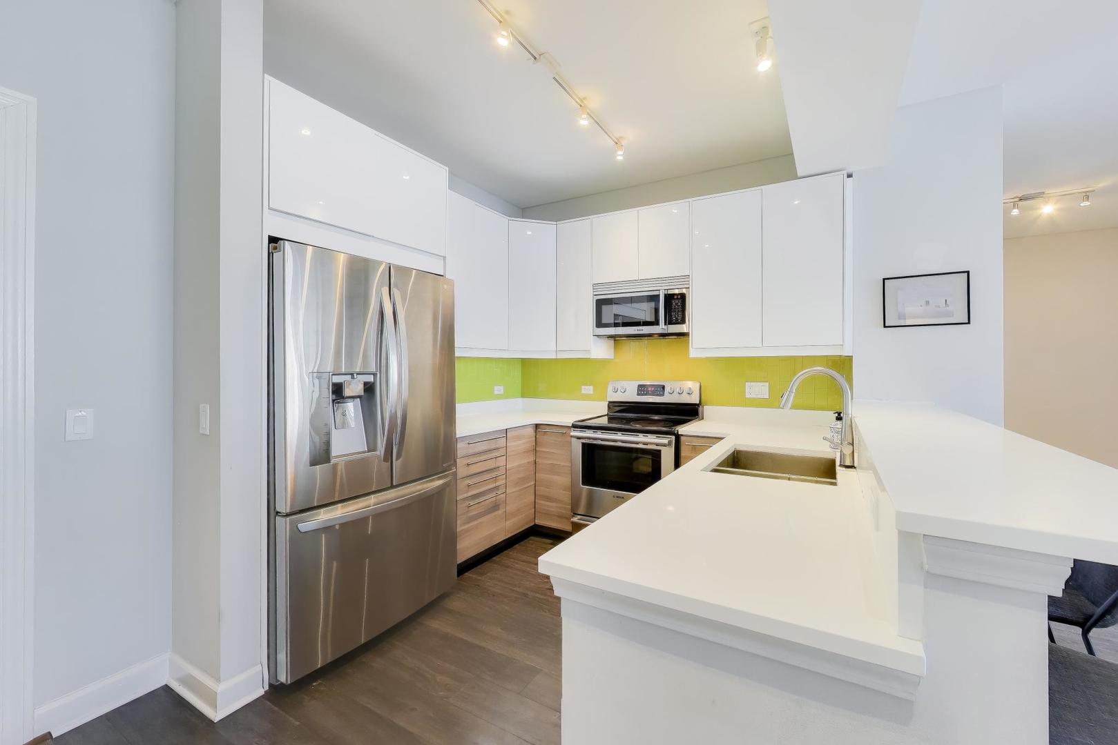 1629 South Prairie Avenue, Unit 2403 Chicago, IL 60616 - Photo 3 of 37