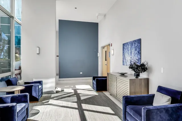 $4,000 | 1629 South Prairie Avenue, Unit 2403, Chicago, IL 60616