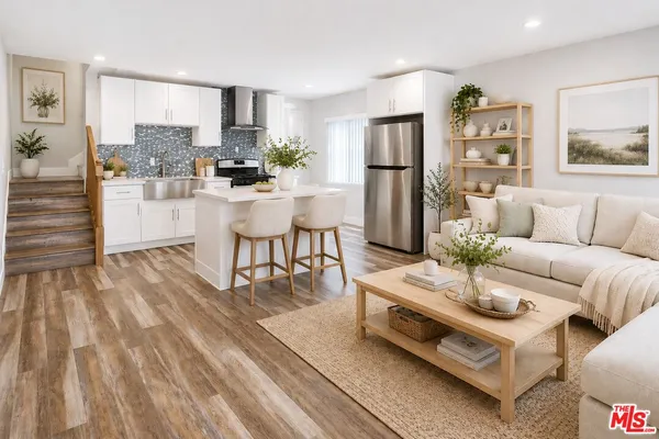$3,195 | 6652 Orion Avenue, Van Nuys, CA 91406