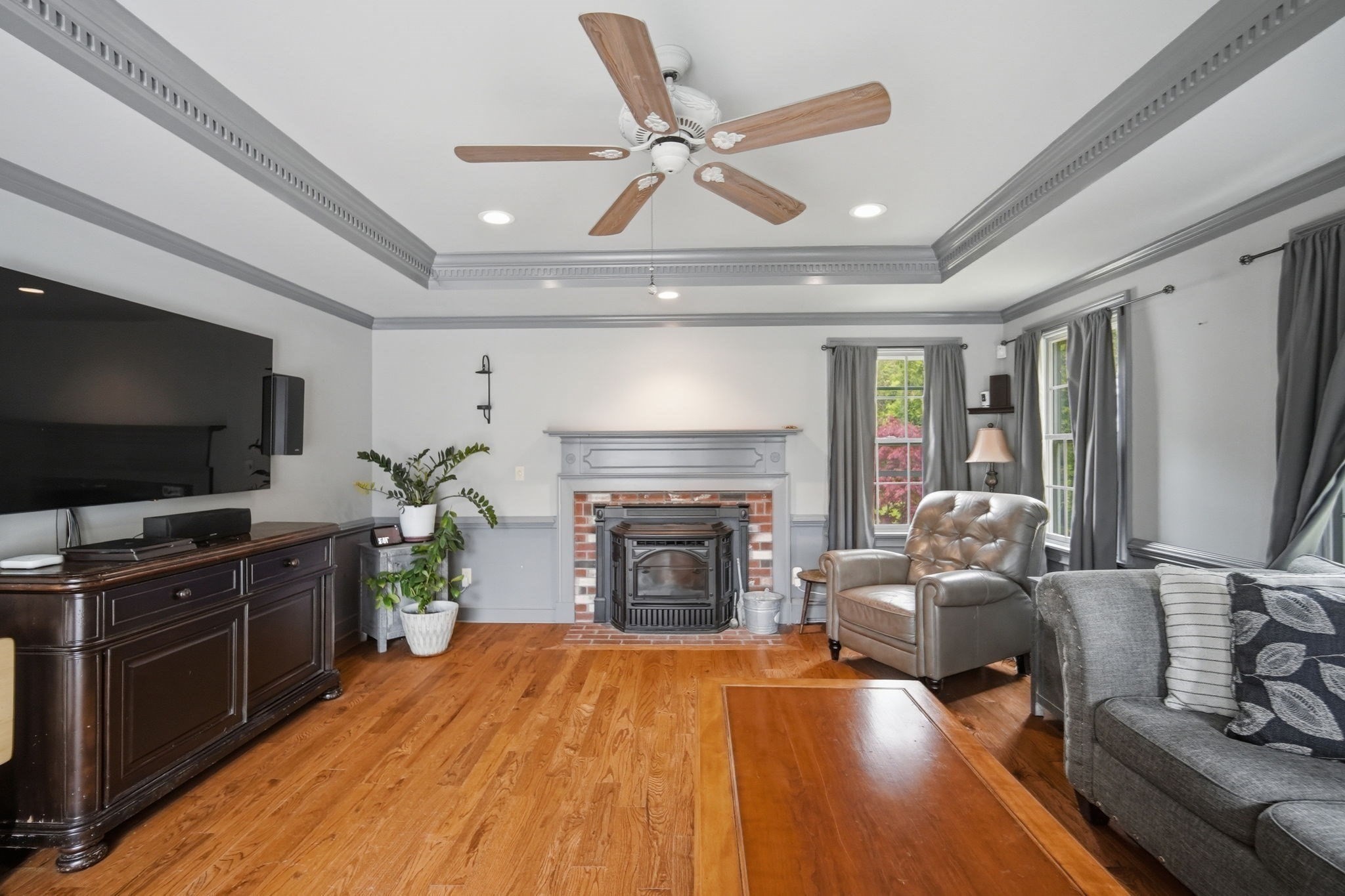 7 Crestwood Road Leicester, MA 01524 - Photo 10 of 35 Gallery Image 10