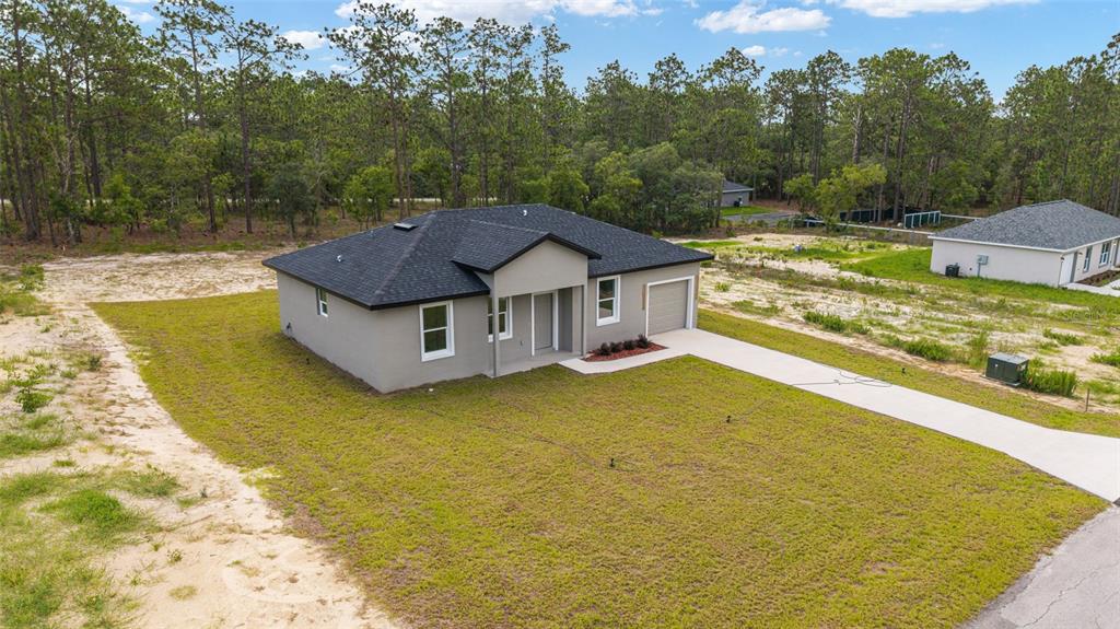 427 Alvarez Road Dunnellon, FL 34431 - Photo 3 of 51