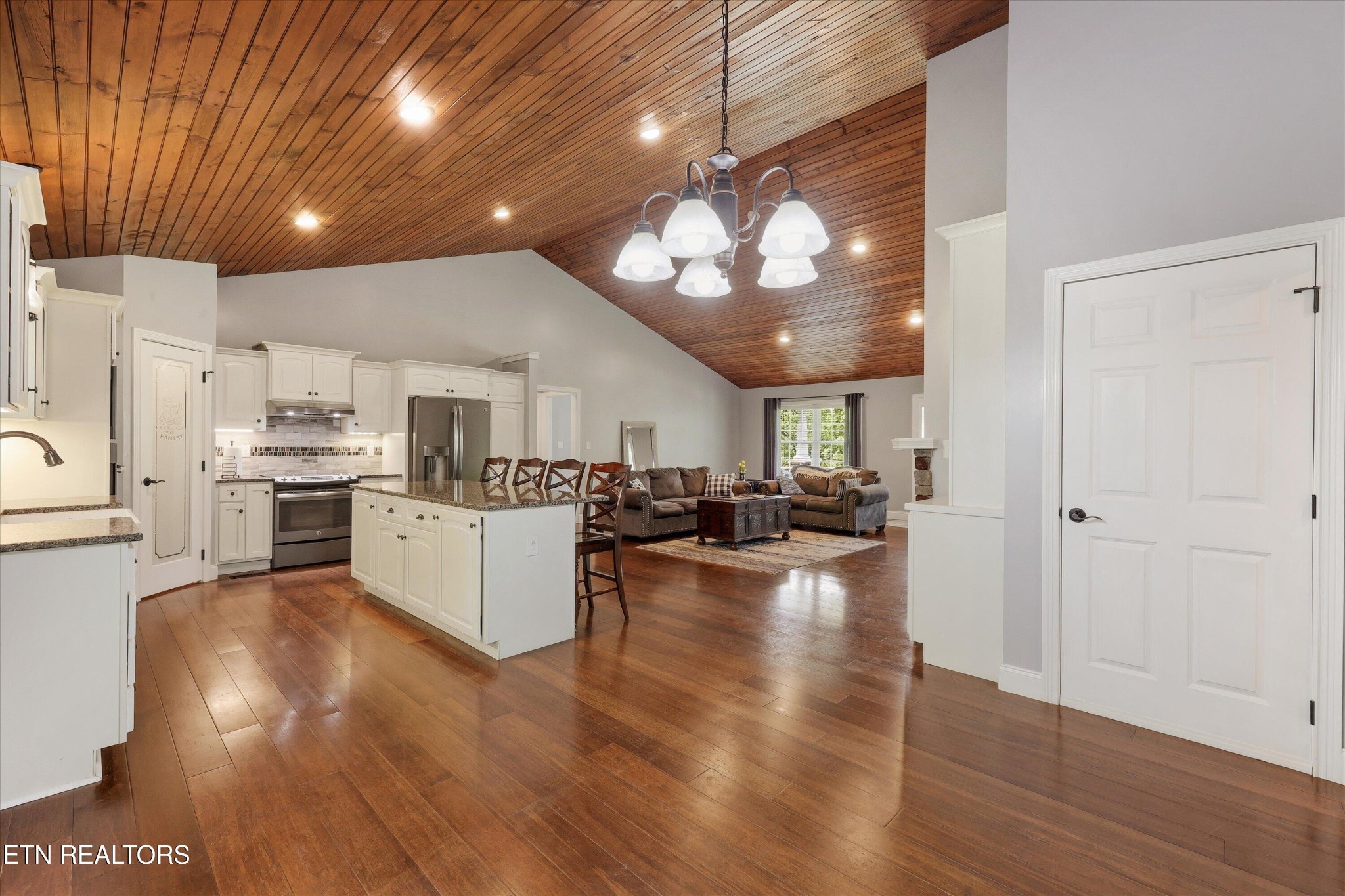 1804 Hopewell Road Knoxville, TN 37920 - Photo 17 of 47