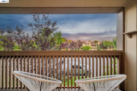 $695,000 | Bay Farm Island, Alameda, CA 94502
