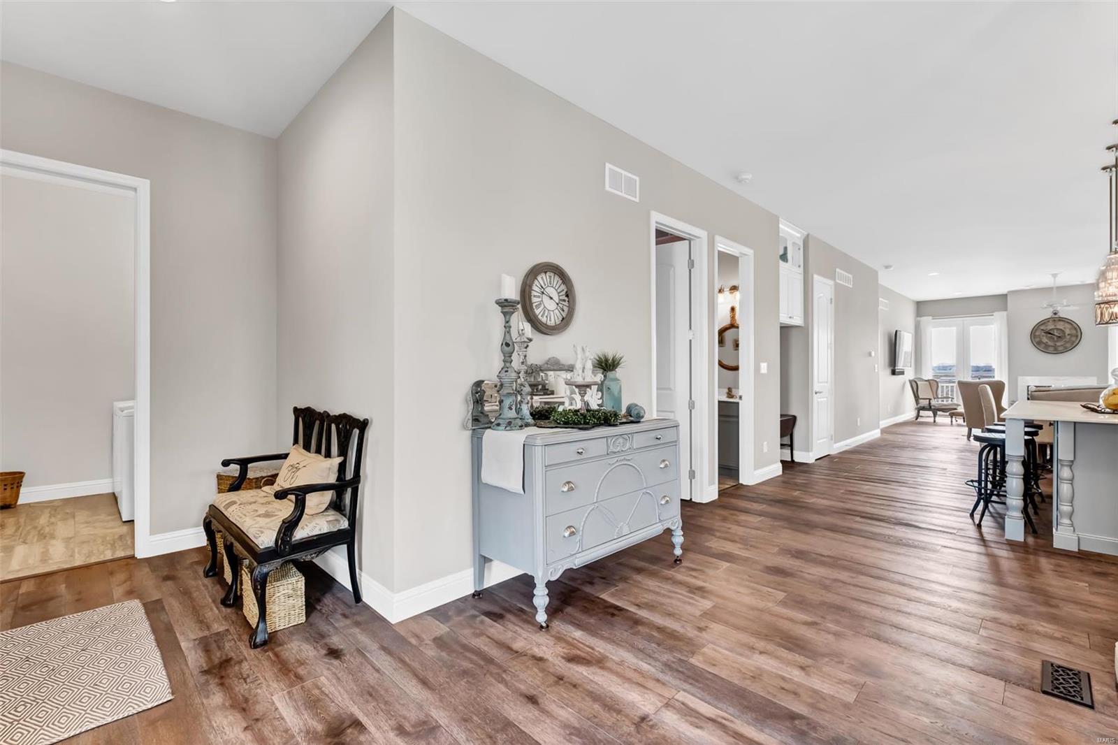 137 Riggs Street St. Charles, MO 63301 - Photo 8 of 53 Gallery Image 8