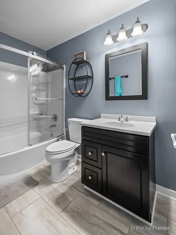 $685,000 | 39247 Rangers Way, Antioch, IL 60002