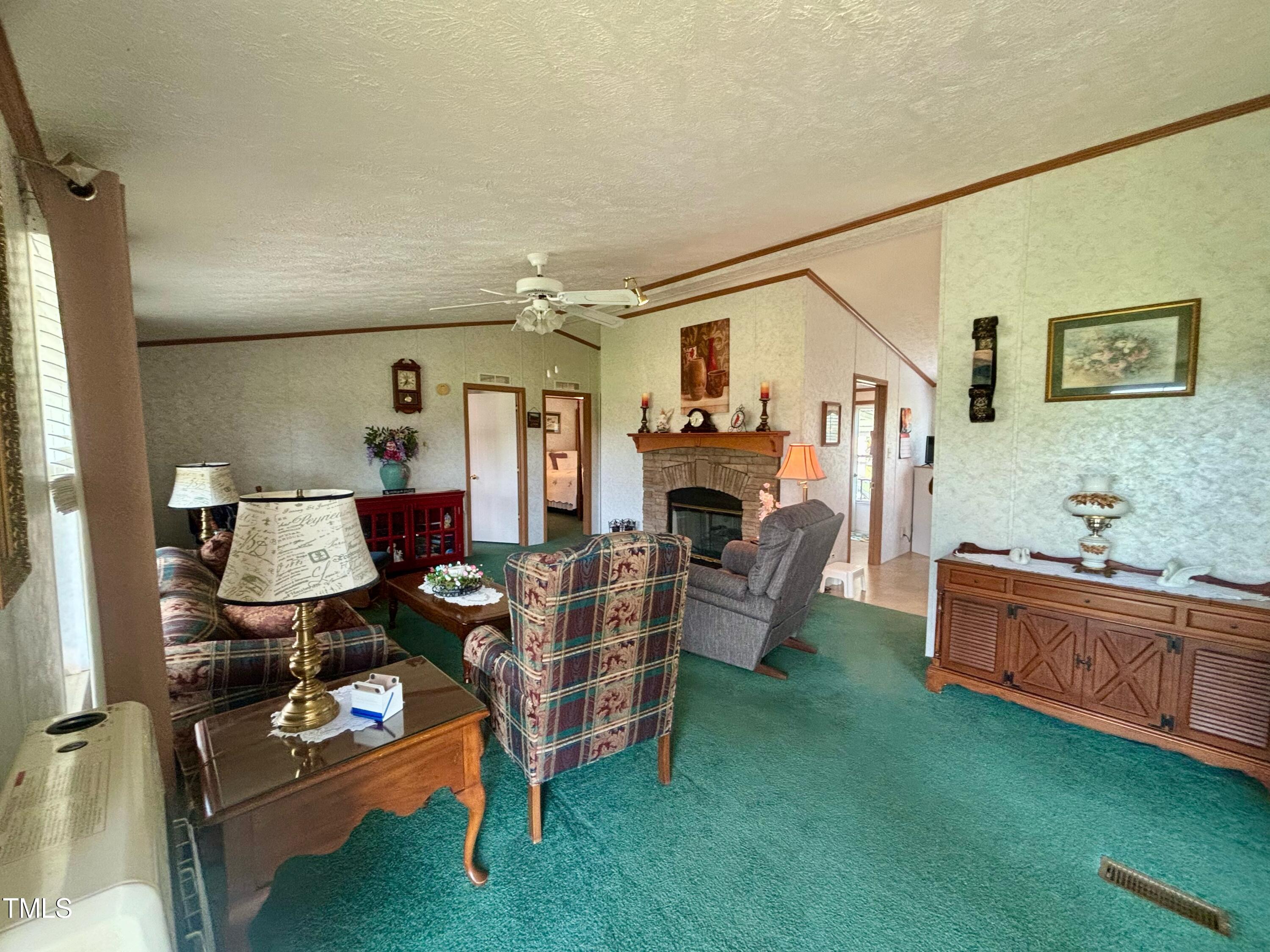 1492 Evans Road Princeton, NC 27569 - Photo 12 of 26 Living room