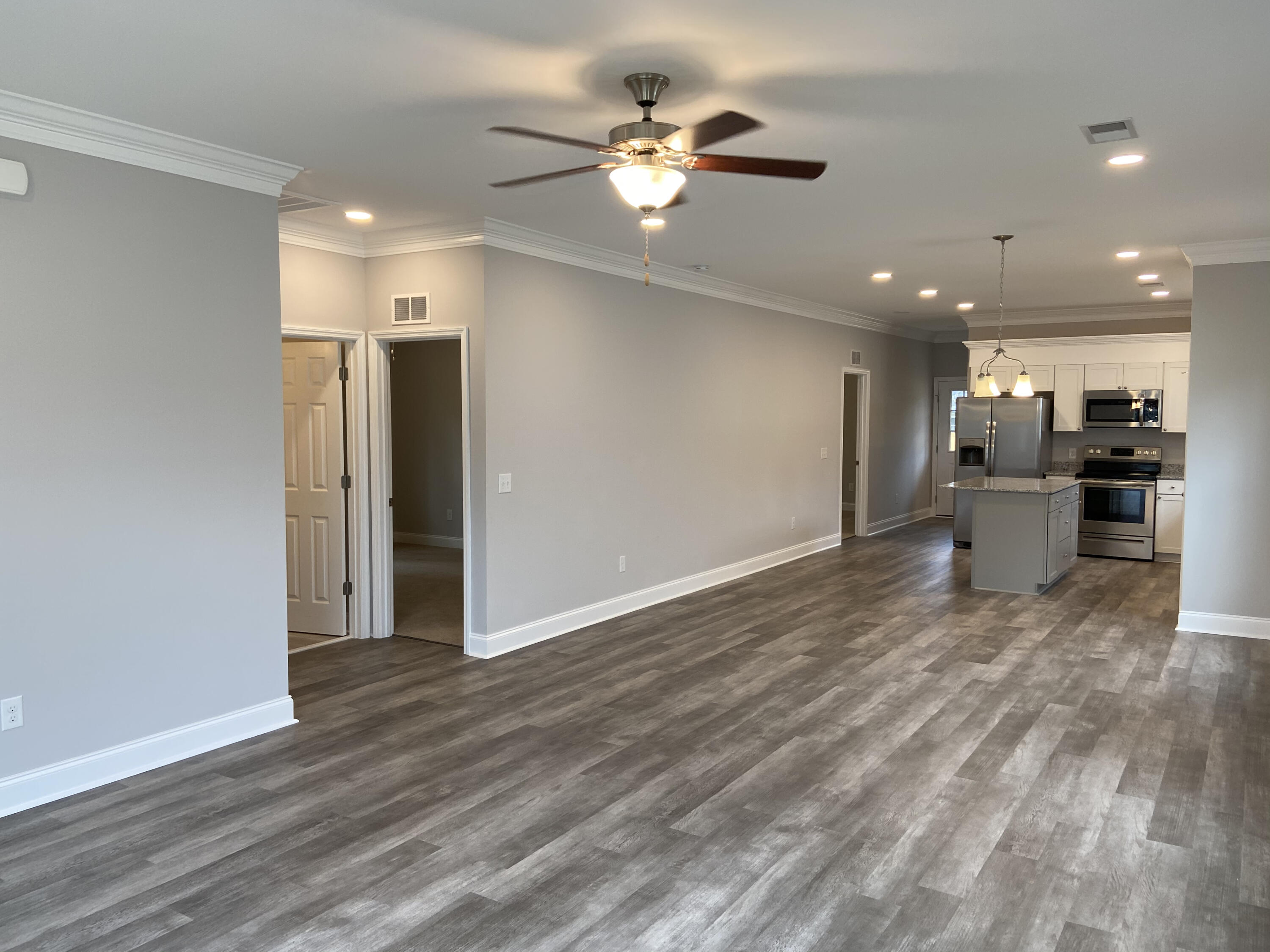110 A Dukes Street St. George, SC 29477 - Photo 4 of 18 Example Interior