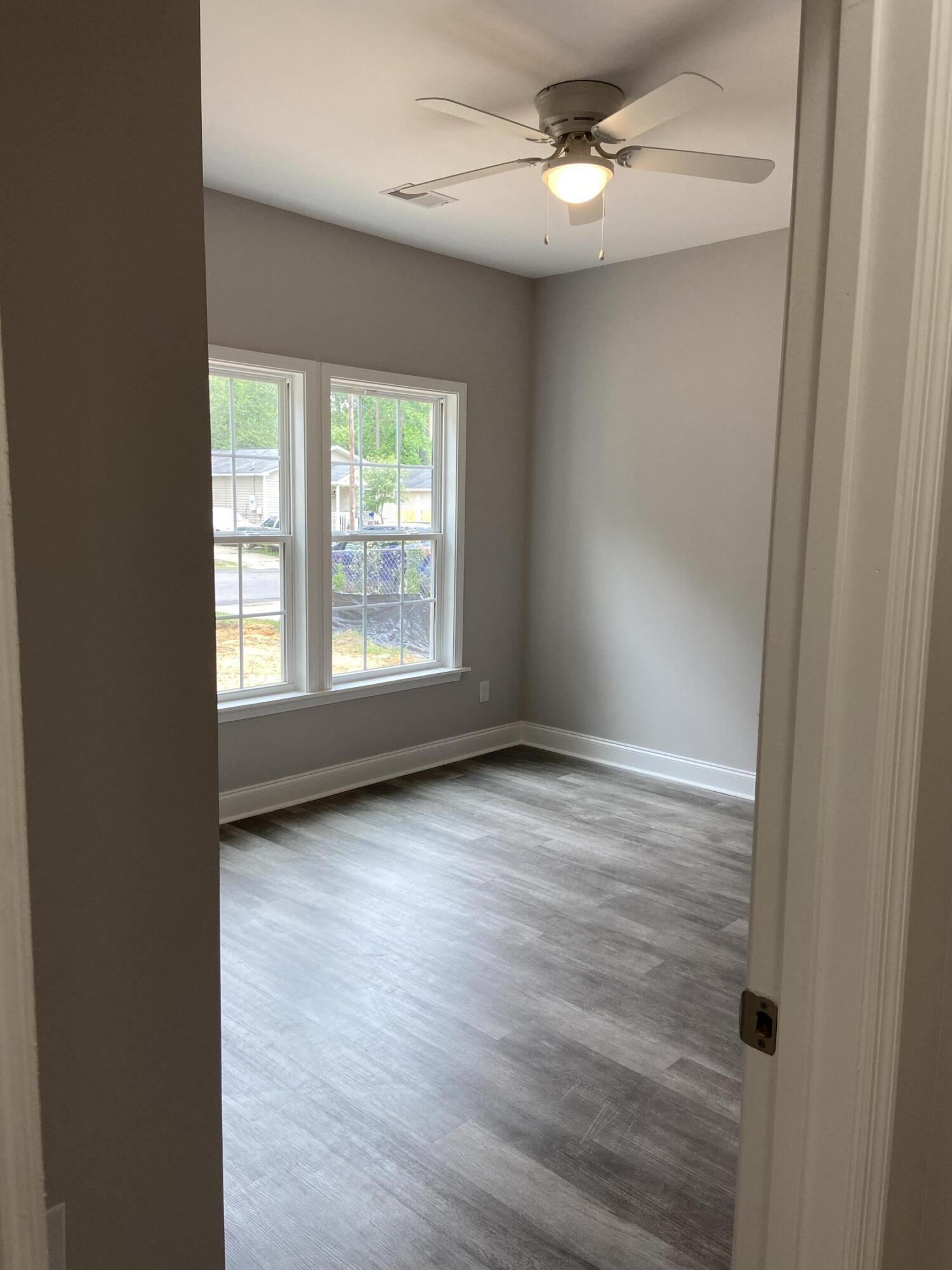 110 A Dukes Street St. George, SC 29477 - Photo 9 of 18 Example Interior