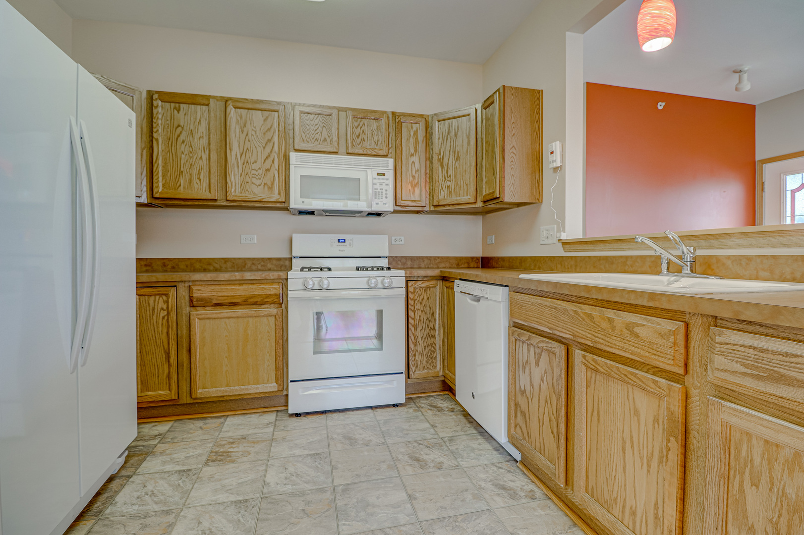 13585 Hemlock Road, Unit 13585 Huntley, IL 60142 - Photo 4 of 12