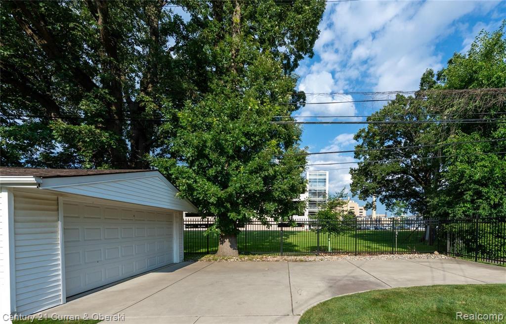 3302 Harvard Road Royal Oak, MI 48073 - Photo 23 of 24