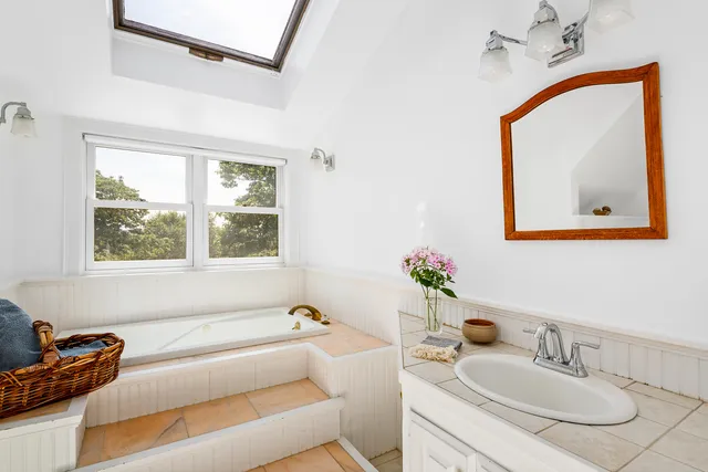 $845,000 | 24 White Tail Drive, Rockport, ME 04856