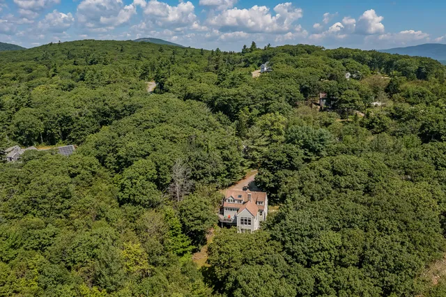 $845,000 | 24 White Tail Drive, Rockport, ME 04856