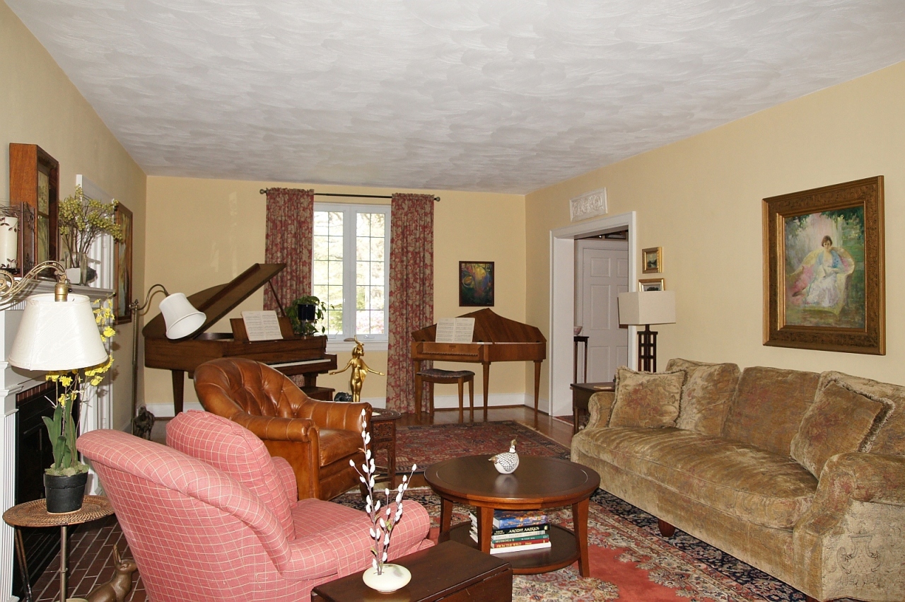 2205 Deyerle Road Southwest Roanoke, VA 24018 - Photo 19 of 103 dsc08985