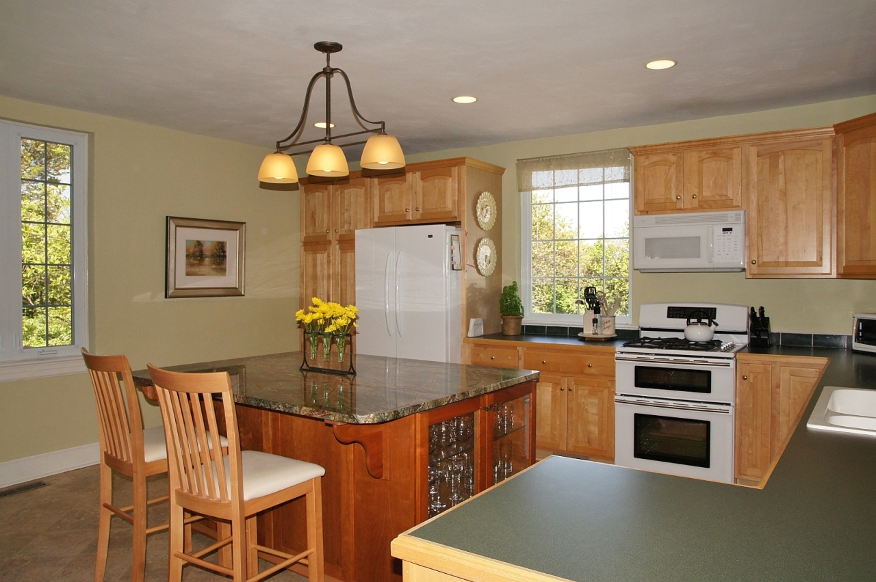 2205 Deyerle Road Southwest Roanoke, VA 24018 - Photo 34 of 103 dsc09005
