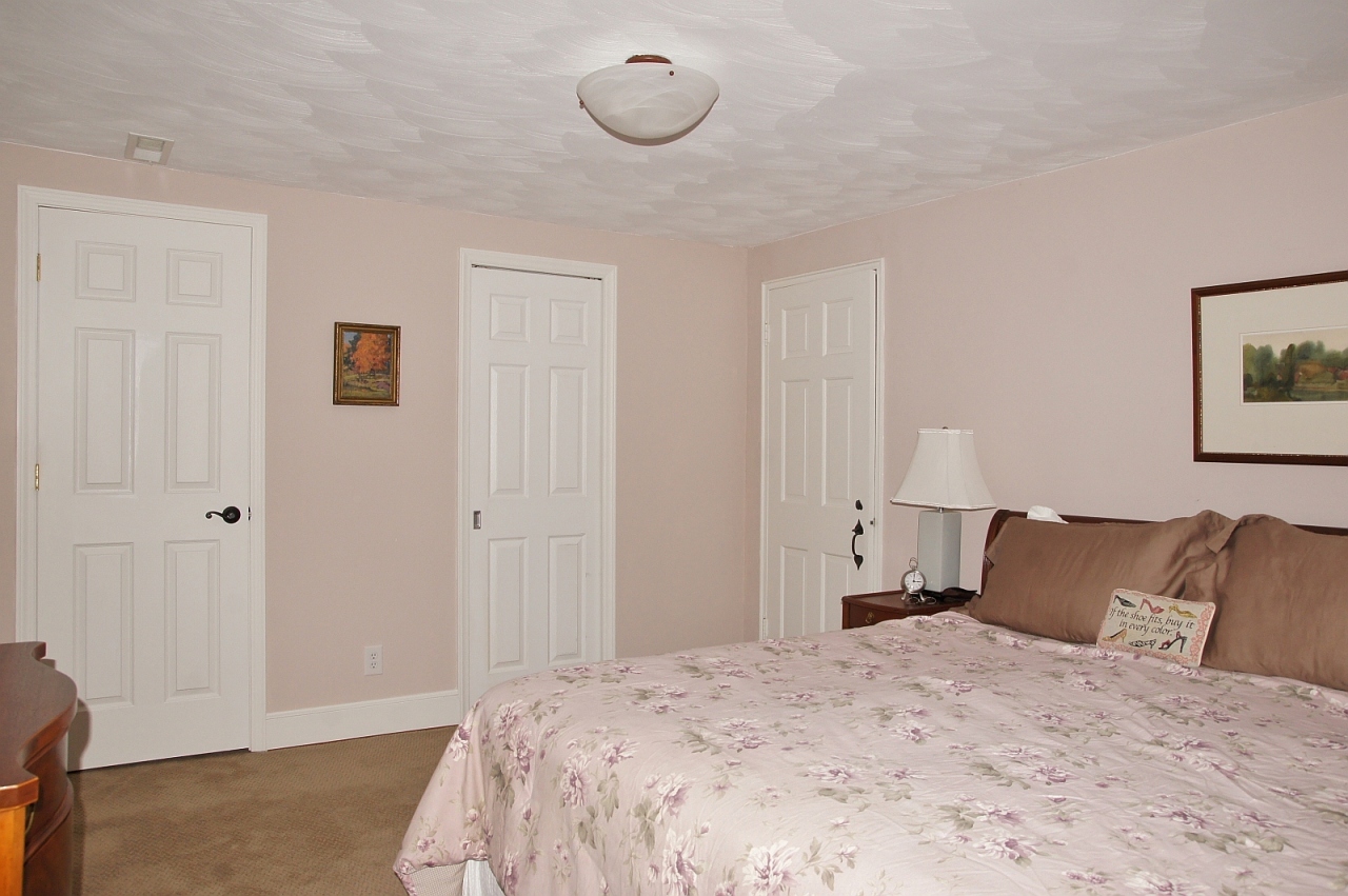 2205 Deyerle Road Southwest Roanoke, VA 24018 - Photo 45 of 103 dsc09026