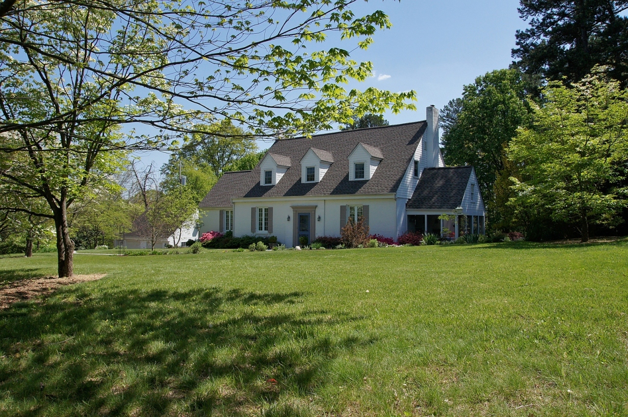 2205 Deyerle Road Southwest Roanoke, VA 24018 - Photo 9 of 103 dsc08959