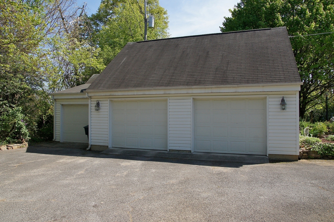 2205 Deyerle Road Southwest Roanoke, VA 24018 - Photo 96 of 103 dsc09098