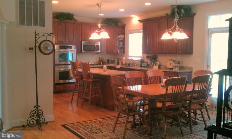 8123 Meetze Road Warrenton, VA 20187 - Photo 11 of 26 Kitchen
