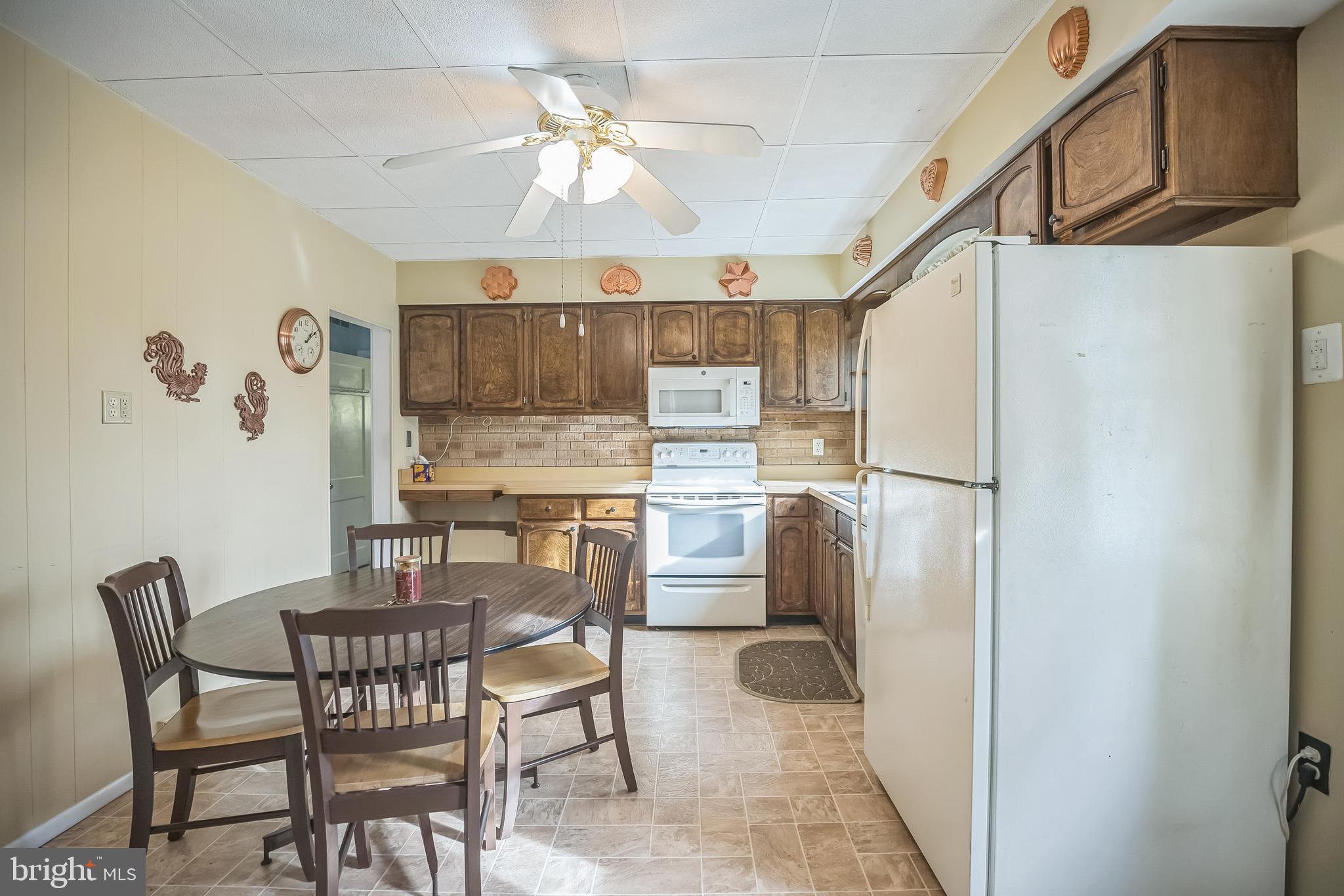 142 Oxford Road Cinnaminson, NJ 08077 - Photo 11 of 37 Gallery Image 11