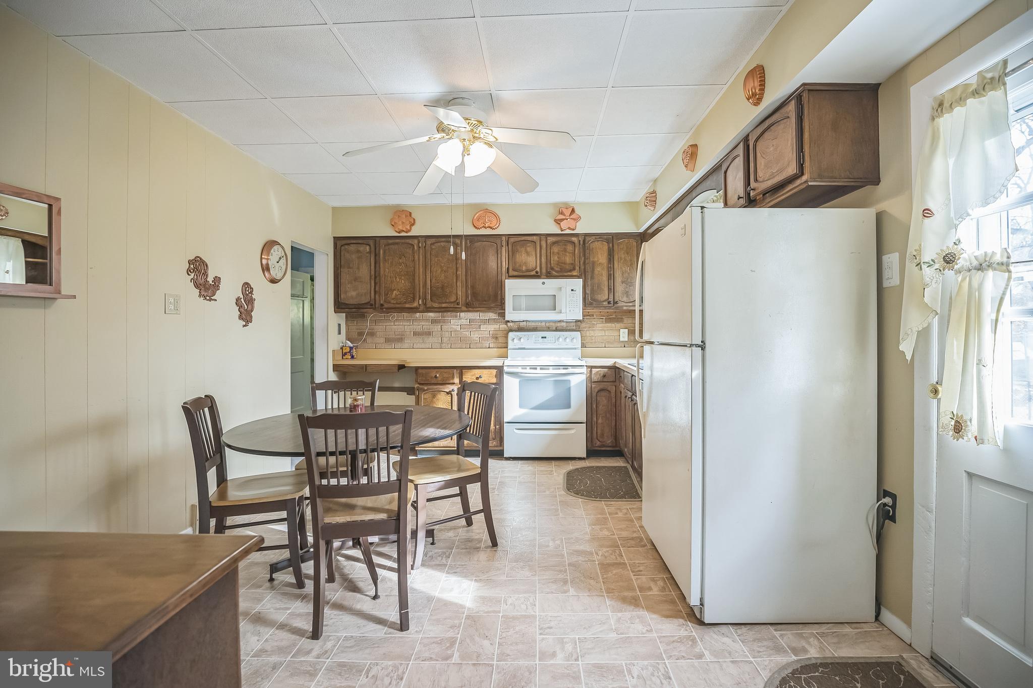 142 Oxford Road Cinnaminson, NJ 08077 - Photo 10 of 37 Gallery Image 10