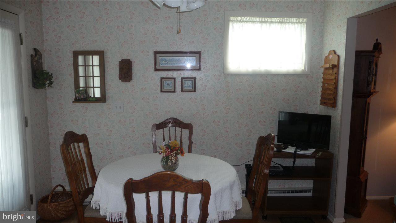 244 Lay Road Delta, PA 17314 - Photo 5 of 37 Gallery Image 5