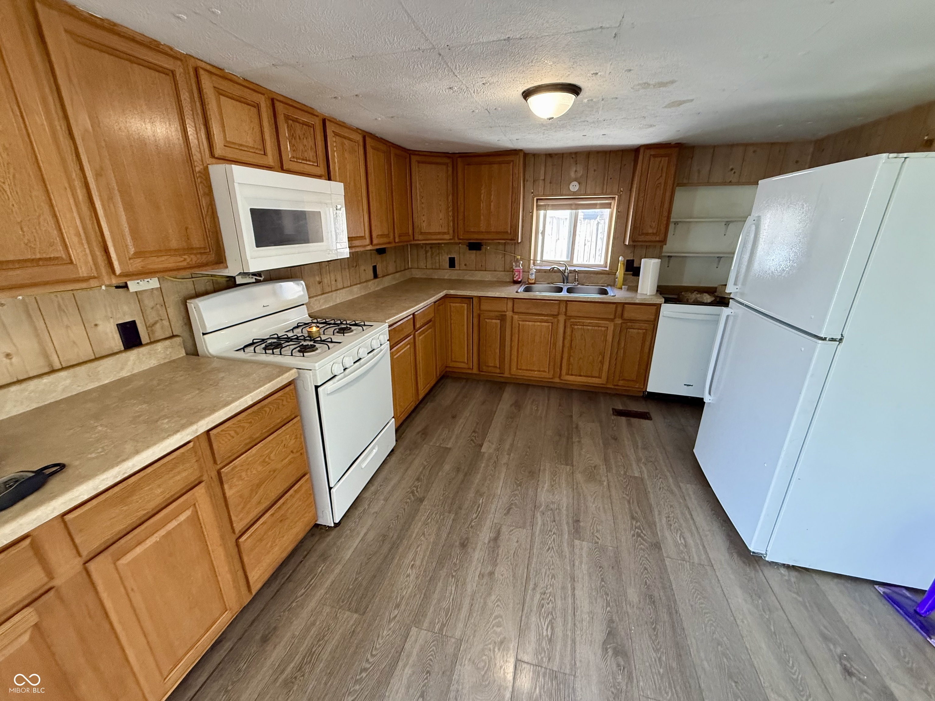 208 West North Street Kempton, IN 46049 - Photo 2 of 7