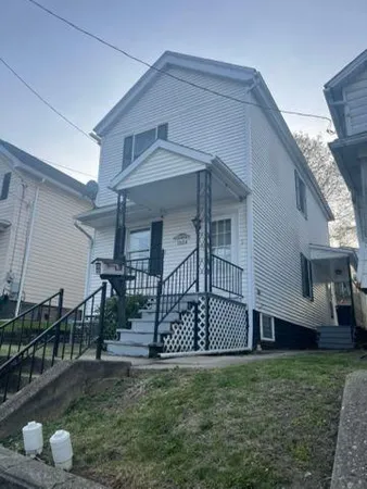 $110,000 | 1004 Wallace Street, Vandergrift, PA 15690