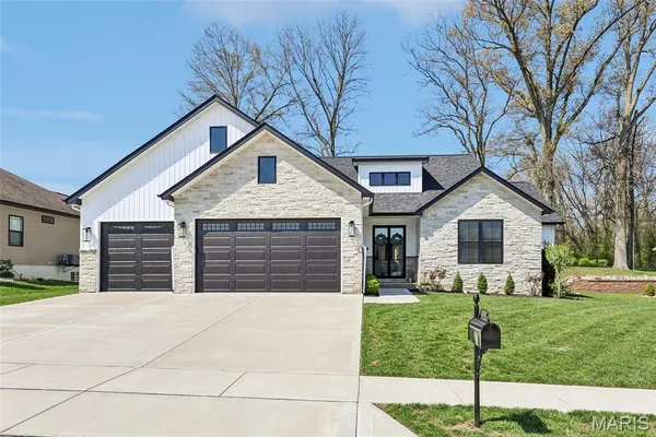 $515,000 | 1407 Crimson King Way, Troy, IL 62294