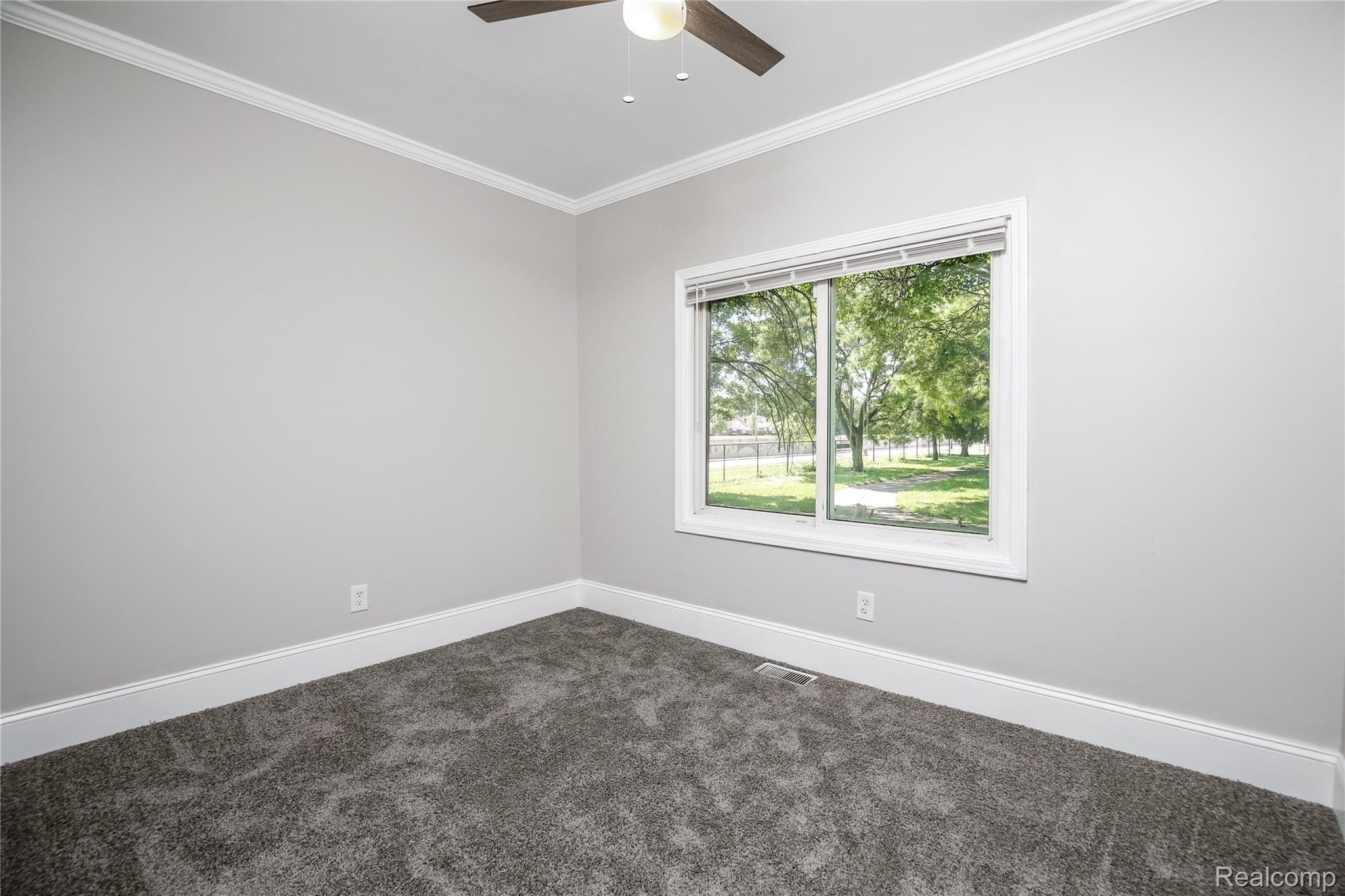 14340 Ashton Road Detroit, MI 48223 - Photo 21 of 37 14340+Ashton+Rd+Detroit-27-original.jpg