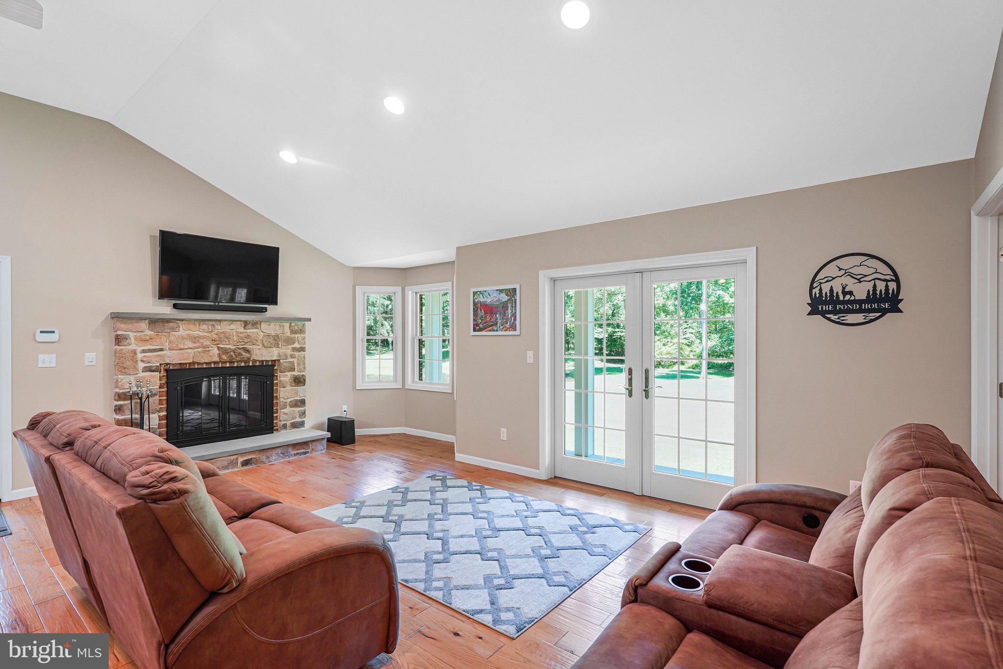 4740 Ford Fields Road Myersville, MD 21773 - Photo 8 of 32