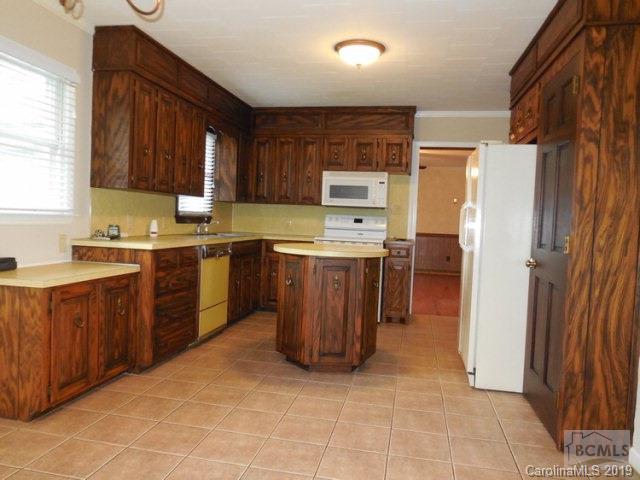 4266 Piedmont Road Morganton, NC 28655 - Photo 8 of 27 Gallery Image 8