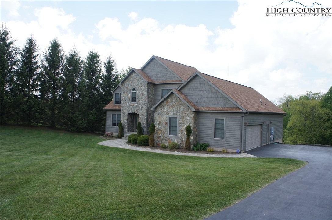 283 The Meadows Boone, NC 28607 - Photo 4 of 28 Gallery Image 4