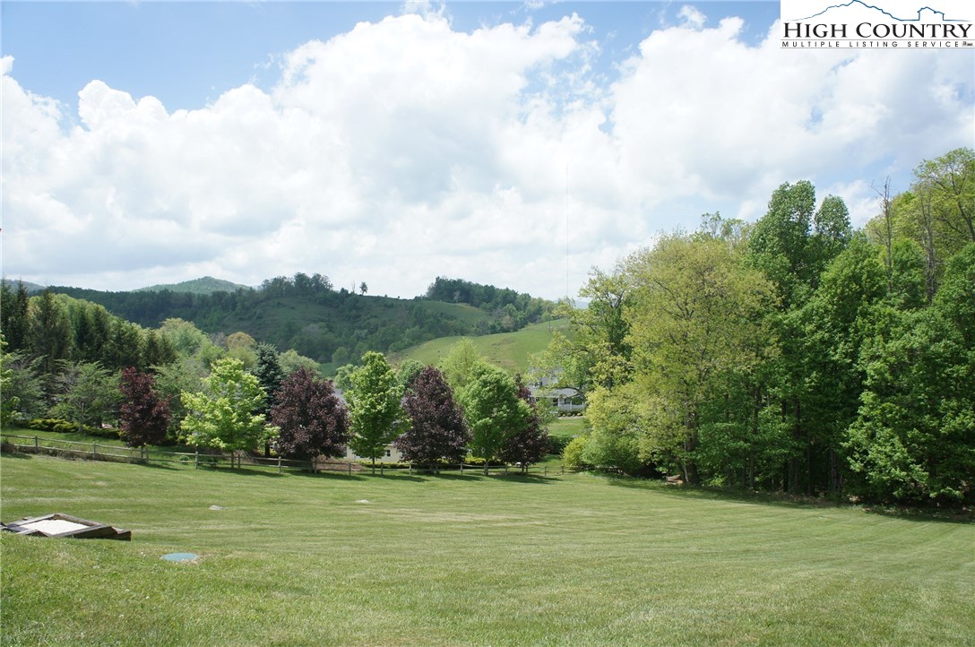 283 The Meadows Boone, NC 28607 - Photo 6 of 28 Gallery Image 6
