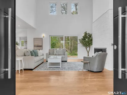 $1,700,000 | 539 A Boston Street, Guilford, CT 06437