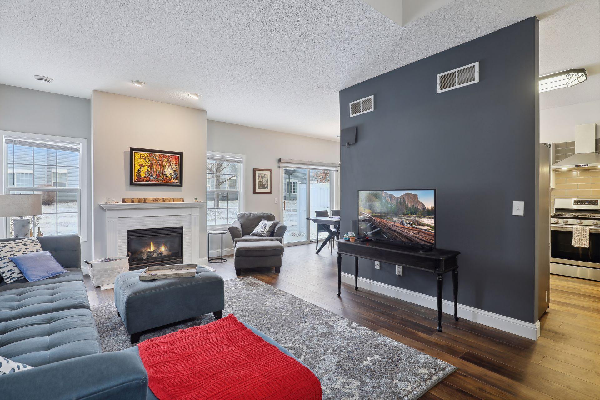 6885 Folkestone Road, Unit 713 Apple Valley, MN 55124 - Photo 7 of 40 Gallery Image 7