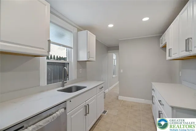 $1,700 | 41 South Warren Street, Easton, PA 18042