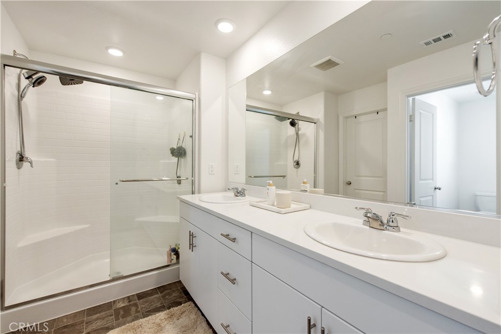 2512 Powell Drive Rialto, CA 92377 - Photo 11 of 24