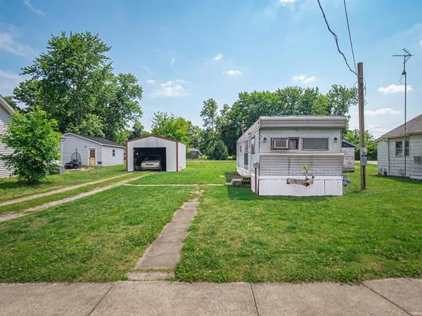 $16,900 | 612 South 5th Street, Petersburg, IN 47567