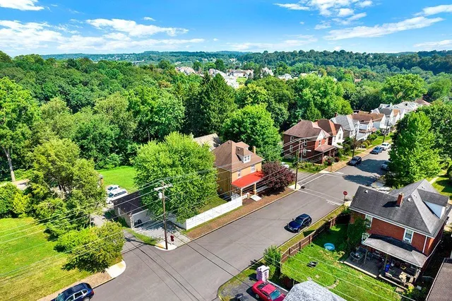an aerial view of multiple house