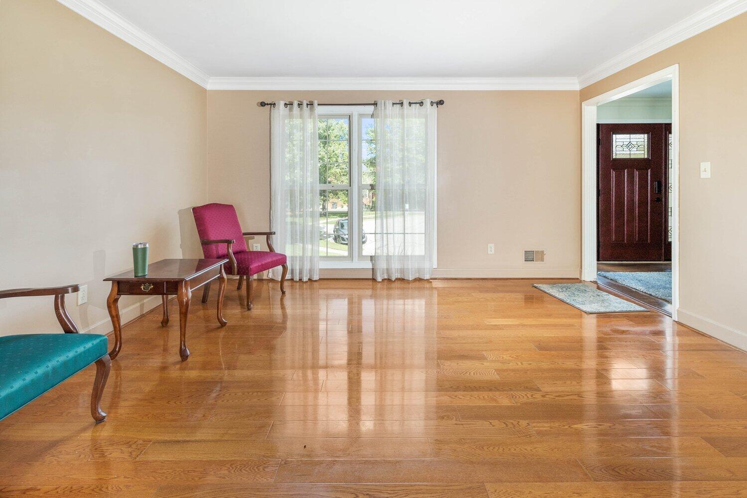 1000 Turnbridge Road Lexington, KY 40515 - Photo 3 of 37 025-1000TurnbridgeRoad-Lexington-KY-4051