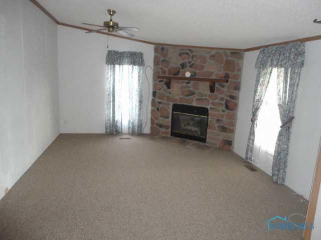 11455 Angola Road Swanton, OH 43558 - Photo 8 of 14 Living Room.