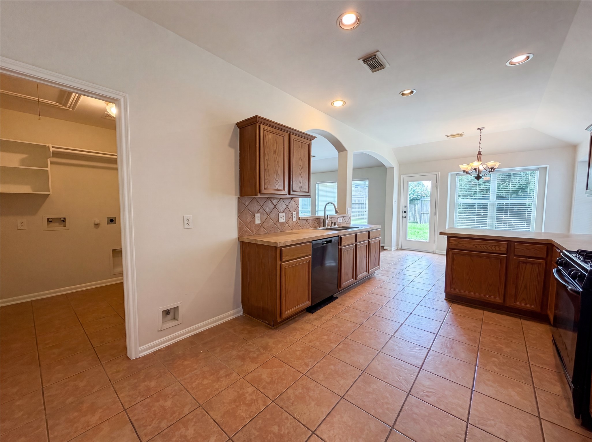6843 Tammany Manor Lane Spring, TX 77379 - Photo 11 of 19