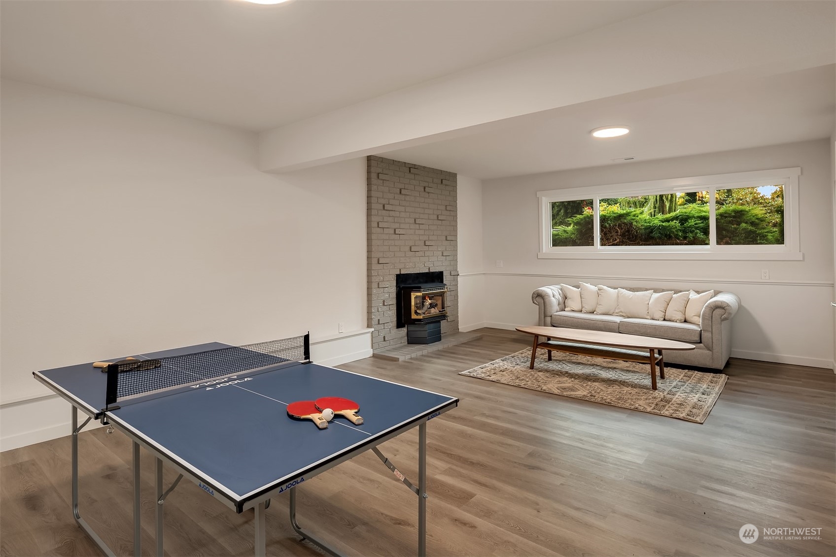 1005 Ave A Snohomish, WA 98290 - Photo 13 of 27 a living room with furniture lamp and rug