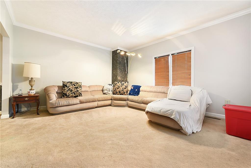 139 Countryview Drive McKees Rocks, PA 15136 - Photo 10 of 25 Gallery Image 10