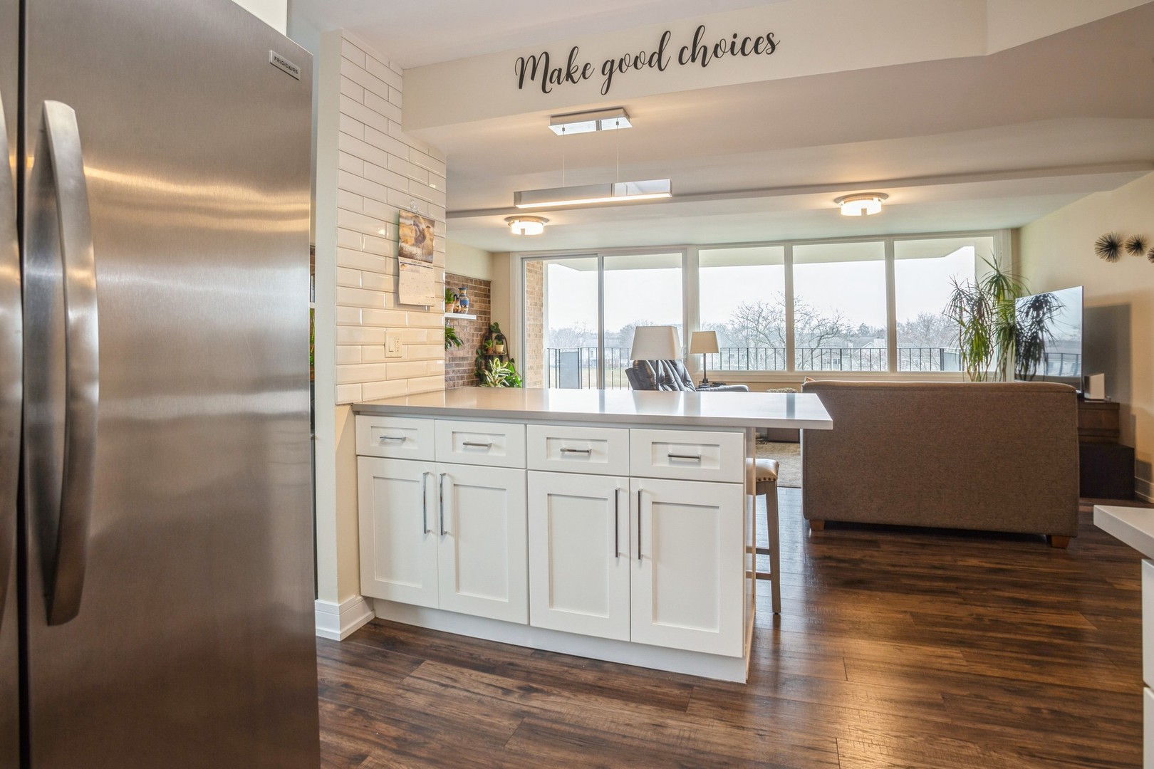 101 Bar Harbour Road, Unit 4G Schaumburg, IL 60193 - Photo 6 of 15 Gallery Image 6