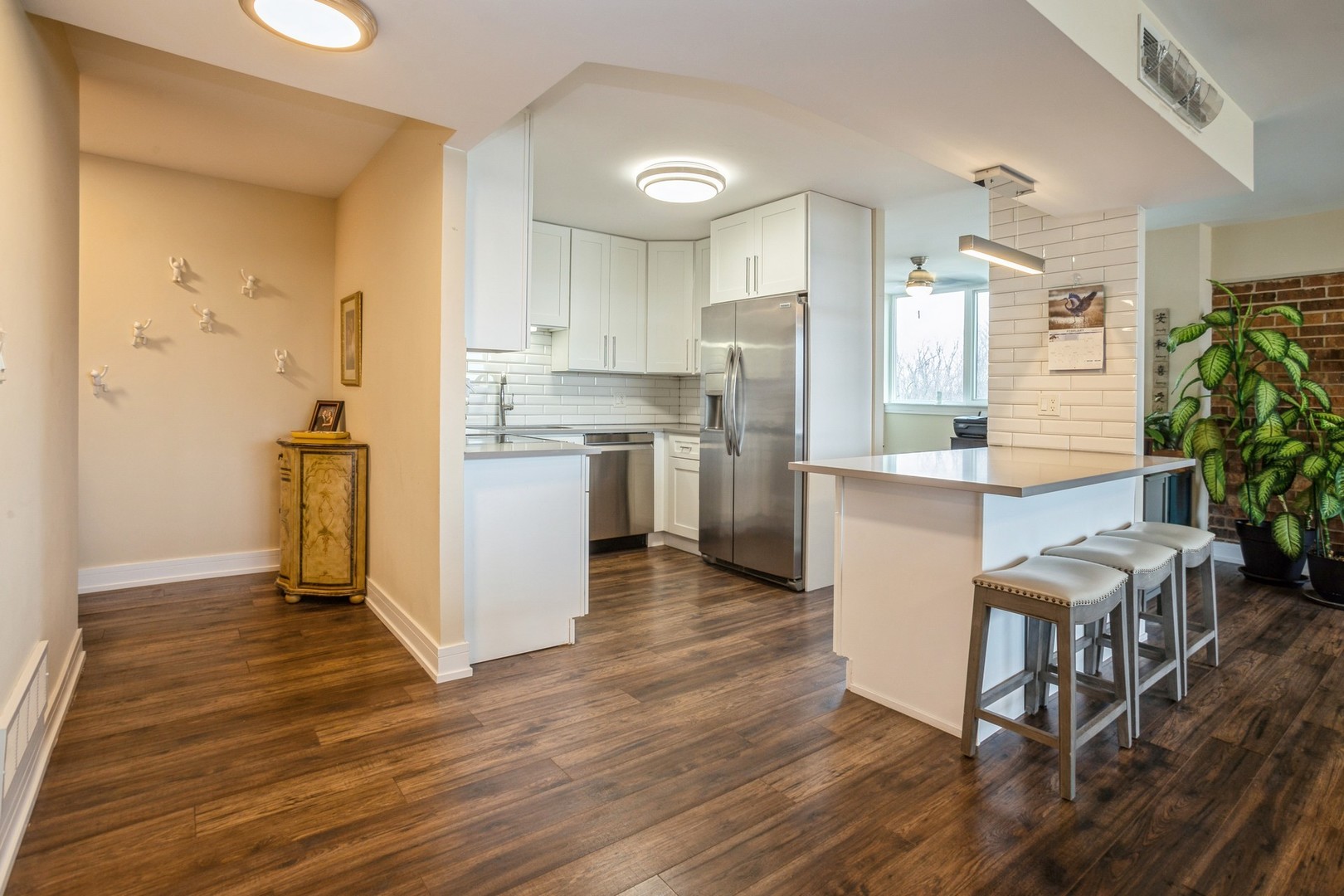 101 Bar Harbour Road, Unit 4G Schaumburg, IL 60193 - Photo 7 of 15 Gallery Image 7