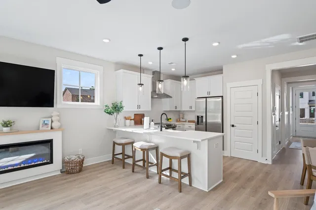 $307,000 | 352 Bremerton Drive, Goose Creek, SC 29445